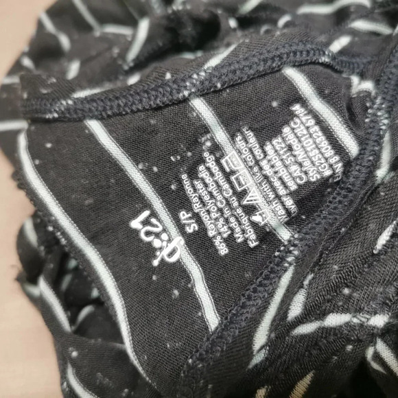 G21 Textured Tank - Picture 4 of 4